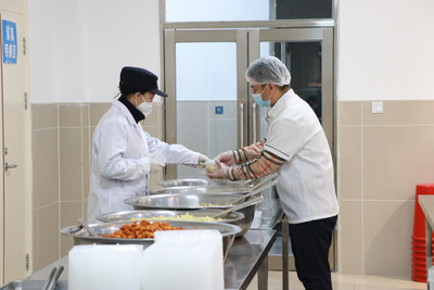 探訪遜克縣集中隔離點(diǎn) 品牌管理視角下的伙食安排與保障